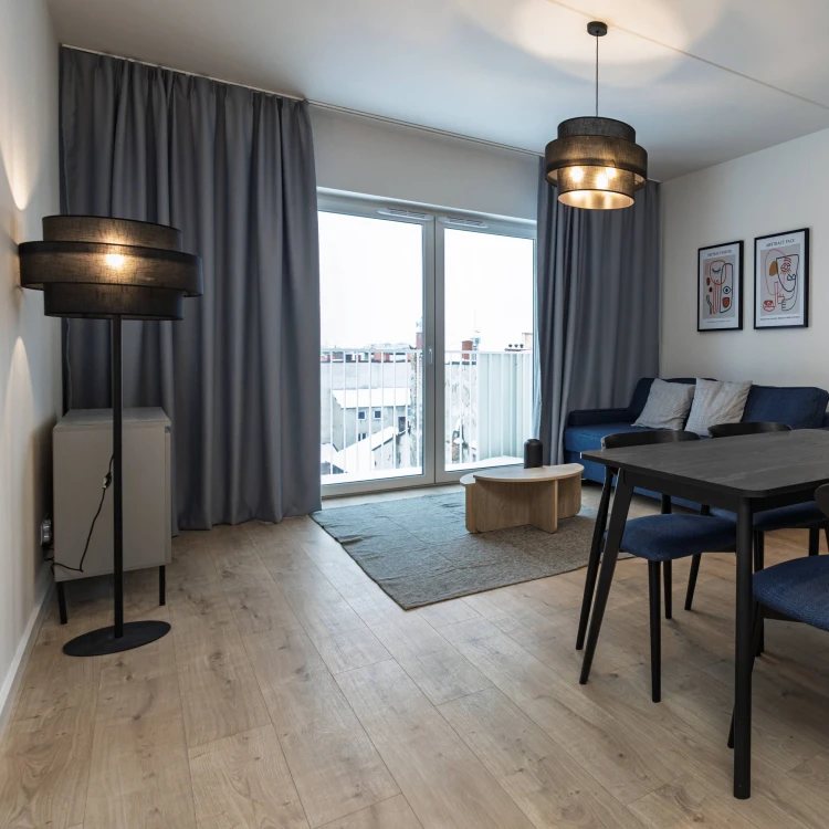 131b2dc49f92bf7c8a0d2af1585c501c